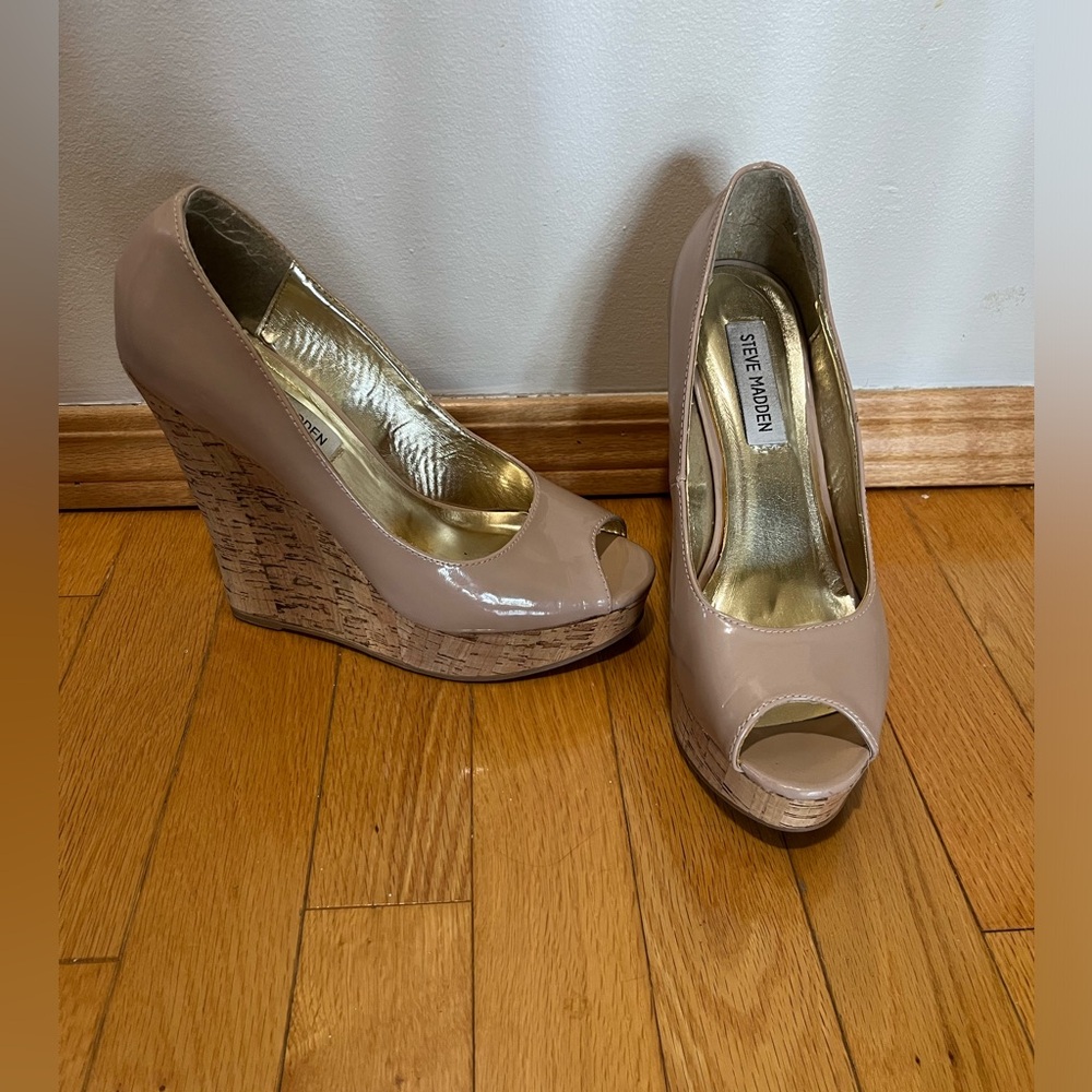 Steve Madden Nude Cork Wedges